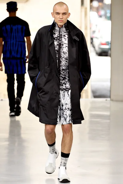 Look 9